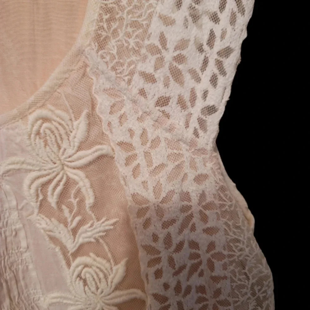 Lil Lace top fully lined - Picture 4 of 7